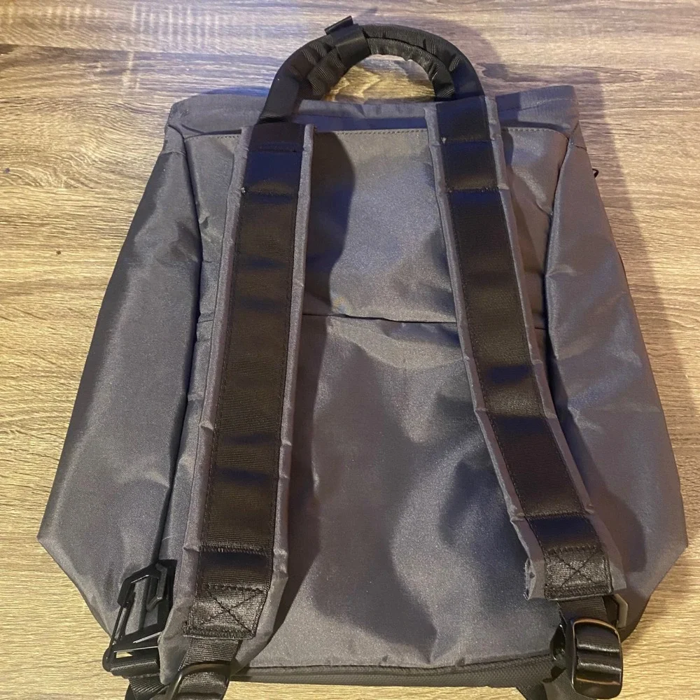 OGIO Convertible‎ Backpack Tote Bag Gray Nylon Laptop Sleeve Commuter